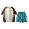 2026 Nuevo Traje Deportivo de Bloques de Color para Hombre de Verano, Conjunto de Dos Piezas con Shorts, Moderno y Versátil para Estudiantes Varones, Casual y a la Moda
