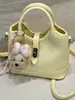Bolsa Saco Transfronteiriça para Mulheres, Bolsa de Mão e Bolsa Transversal Versátil de Alta Qualidade, Novo Modelo 2026, Estilo de Luxo Leve, Bolsa de Ombro da Moda para o Dia a Dia