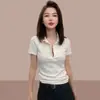 Elegante camiseta cinza de manga curta com gola polo para mulheres, moda de verão, estilosa, versátil, top slim fit