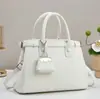 Bolso de mano para mujer 2026 nuevo modelo, lujo ligero, alta gama, elegante, moderno, bolso de hombro y cruzado para mujer