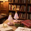Árbol de Navidad de vidrio giratorio transfronterizo de Zibo, una artesanía de vidrio giratoria, venta al por mayor para decoraciones de escritorio creativas