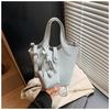Bolso tipo cubo Transfronterizo para Mujer Modelo Nuevo 2026 Lujo Ligero Gama Alta Bolso de Mano para Viajes Diarios Bolso de Hombro Bolso Cruzado Bolso Cesta