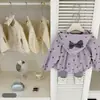 Conjunto de Ropa de Otoño para Niñas Morado Taro Lunares Bebé Lazo con Capucha Cortavientos Calcetines Apilados Ropa Interior Conjunto de Dos Piezas