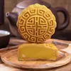 Pasteles de Luna Estilo Cantonés, Piel de Montaña de Durazno con Crema Pastelera, Regalos para Empleados, Pasteles del Festival de Medio Otoño, Fabricantes al por Mayor, Dos Colores al por Mayor