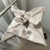 Pañuelo Cuadrado de Satén Sedoso Hecho a Medida Estilo Coreano para Atar el Cabello con un Toque de Lujo, Elegante Diadema para Peinados de Moño con Acabado Brillante