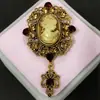 Broche Cabeça de Beleza de Nicho de Alto Nível Transfronteiriço Broche de Corsage Exquisito em Relevo Vazado Cravejado de Diamantes Estilo Corte Retro Feminino