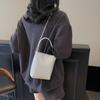 Bolso Pequeño Popular de Verano para Mujer 2025 Verano Nuevo de Alta Gama Versátil Bolso Cruzado Cadena de Mano Bolso Balde