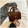 Bolsa de Mão de Alta Qualidade Transfronteiriça Feminina 2026 Novo Estilo Moda Comute Bolsa de Ombro Único Estilo Coreano Simples Versátil Bolsa Transversal