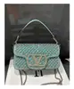 Bolso de noche exclusivo con pedrería transfronterizo para mujer, bolso cuadrado pequeño retro moderno europeo y americano, clutch elegante versátil para fiesta