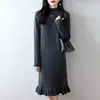 Vestido de punto de lana 100% con encaje de hoja de loto para mujer, longitud media, cuello semi-alto, manga larga, jersey, corte holgado, vestido de una pieza