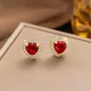 Collar de cereza roja de vino de alta calidad para mujer 2024, nueva moda, diseño de nicho de lujo ligero, cadena de clavícula, exquisita cadena para el cuello