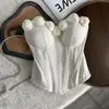 Top de Vestido Strapless Branco com Rosa Branca Tridimensional de Luxo Leve, que Marca a Cintura