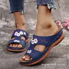 Sandalias Bordadas de Suela Gruesa de Gran Tamaño Europeas y Americanas Transfronterizas 2023, Zapatos de Mujer Cómodos y Versátiles, Forma de Zapato Ancho, Transpirables, Rojos