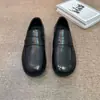 Novos Mocassins Pretos de Outono 2026 para Homens, Simples de Calçar, Baixo Salto, Sapatos de Couro Casuais de Negócios para Homens