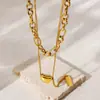 Collar de doble capa cuadrado de acero inoxidable chapado en oro auténtico de 18 quilates con colgante de haba de acacia de Niche Design Sense Light Luxury Ins.
