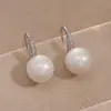 Brincos de Salto Alto Zircônia Completa Super Brilhantes Gancho de Orelha com Pérola de 10mm Elegante de Alta Qualidade Versátil Brincos de Contas de Concha Atacado