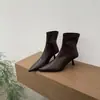 Botines de punta fina estilo francés, ajustados, con elástico en el tobillo y tacón fino, con forro de felpa, un diseño moderno y minimalista, y un look retro clásico.