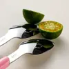 Cuchara raspadora de doble cabeza de acero inoxidable 304 para bebé, cuchara de silicona creativa de doble propósito para frutas, cuchara suave para alimentar alimentos complementarios para bebé