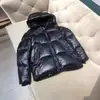 2026 Nueva Chaqueta Acolchada de Plumón de Ganso Blanco para Hombre de Talla Grande con Etiqueta Negra