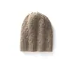 Gorro de cachemira para otoño e invierno para mujer, estilo coreano, con patrón trenzado, cálido, protector de orejas, versátil, adecuado para usar después del parto, gorro de lana tejido, gorro para clima frío