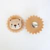 Lindo muñeco de peluche de dibujos animados, broche del año del buey, becerro, pingüino, león y ratón, accesorios para bufandas y calcetines.