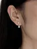 Aretes de Gota de Agua con Circonita Dorada, Diseño de Nicho, Aretes Elegantes de Alta Gama, Moda de Lujo Ligero, Joyería de Oreja de Gota de Agua Compacta de Estilo Corto