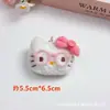 Gafas Estilo Libro Rojo Pequeño Colgante de Gato Kt Conejo Lindo Accesorios para el Pelo de Gato Accesorios para Ropa Llavero Colgante