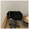 Bolso de mujer de color liso, plisado con forma de nube, 2026 verano, de gran capacidad, elegante clutch de noche con cadena y correa cruzada