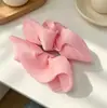 Scrunchie de seda plissado extra grande brilhante, presilha vertical para rabo de cavalo casual estilo coreano que faz o rosto parecer menor