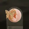 Pendientes Europeos y Americanos Transfronterizos Exagerados de Metal con Forma de Hoja Colgante de Oreja Conejo Mariposa Hoja de Arce Personalizados Sin Agujero para la Oreja Temperamento Sentido Avanzado Pendientes