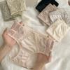 Ropa interior femenina de satén de seda helada, estilo francés, con encaje sexy, estilo Pure Desire, 2024, nuevo estilo, calzoncillos de cintura de malla para mujer.