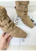 Cinturón retro de otoño con hebilla de moda, botines nuevos para mujer, estilo western, que aumentan la altura, estilo coreano, plisado 2026