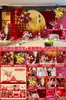 Decoração de Festa de Noivado de Hotel Itens de Mesa Conjunto Completo Parede de Fundo Atmosfera Vermelha Dourada Painel de KT Decoração de Festa de Noivado Painel de KT