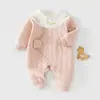 Macacão de Bebê Estilo Outono/Inverno Classe A para Meninas Acolchoado Três Camadas Quentinho Proteção da Barriga Macacão Camada de Ar Roupas de Borboleta