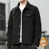 Jaqueta de lapela moderna estilo workwear americano para homens, outono e inverno de 2026, jaqueta superior casual versátil de veludo cotelê com forro de fleece