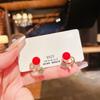 Pendientes Retro Franceses Otoño e Invierno Explosiones Rojo Perla Escarchado Suaves Elegantes Sentido de Alta Gama Explosiones Exquisitos Accesorios para Orejas para Mujeres