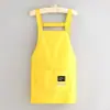 Delantal Ajustable Estilo Coreano para Cocina y Hogar, Delantal Impermeable de Dibujos Animados para Hombres y Mujeres, Adecuado para Catering y Trabajo, con Texto Impreso