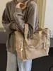 Bolsa de Veludo de Alta Qualidade Grande Capacidade Feminina 2024 Nova Moda Bolsinha de Ombro para Viajante Bolsa Tote Transfronteiriça