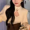 2026 Nuevo Chal de Alta Gama Estilo Pura Pasión Chica Atractiva con un Botón Versión Coreana Suéter de Punto A2-12