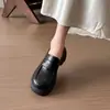 Mocassins Femininos de Solado Grosso 2026 Outono Novo Versátil Estilo Britânico Slip-On Salto Bloco Sapatos de Couro Preto para Mulheres