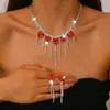 Conjunto de tres piezas de collar, pendientes y pulsera con diamantes de imitación en forma de corazón, joyería europea y americana, accesorios para vestido de novia.