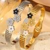 Pulsera de acero de titanio electrochapado al por mayor transfronteriza para mujer, sentido de alta gama para mujer, acero de titanio, joyería que no se desvanece, pulsera trébol de cuatro hojas