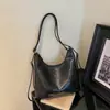 Bolsa Retrô de Luxo para o Dia a Dia Feminina 2026 Nova Popular de Outono Bolsa de Ombro de Grande Capacidade Mochila Multifuncional