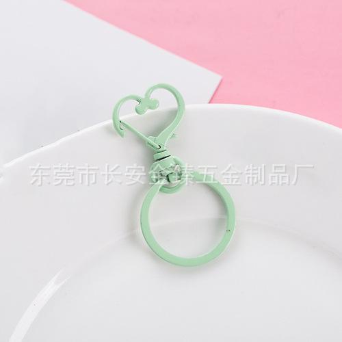 浅绿色