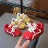 Tênis Esportivo Infantil 2025 Outono Novo Antiderrapante Sola Macia Meninas Estilo Coreano Sapatos Forrest Gump Sapatos de Treinamento Moral Infantil Tendência
