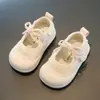 Sapatos Infantis Menina Doce Renda Sapatos de Princesa 2025 Outono Novo Moda Coreana Estilo Estrangeiro Sapatos de Couro para Meninas