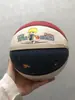 Balón de Baloncesto Defectuoso Talla 7, Balón Dañado para Entrenamiento Indoor/Outdoor de Adultos y Estudiantes, Balón de Competición de Cuero PU Talla 7, Balón de Almacén Dañado