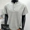 Camisa Polo de Manga Curta Estilo Americano com Gola Henry para Homem, Camiseta Desconstruída Patchwork de Manga Curta para o Verão, Cleanfit de Meia Manga, Recomendação Transfronteiriça