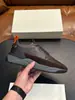 Zapatos deportivos casuales de retazos de cuero genuino para hombre transfronterizos STN de suela gruesa acolchados para commuting de hombre en stock para comercio exterior