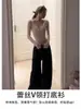 Blusa interior de encaje beige con cuello en V para mujer, Camisa base, Estilo nuevo 26, De alta gama y deslumbrante, Atuendo puro y seductor de principios de primavera